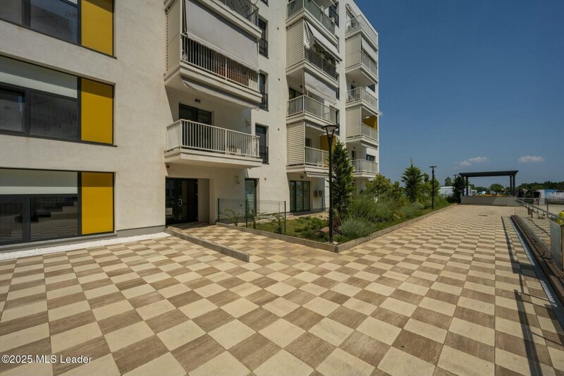 Garsoniera, Bun venit, acasa!