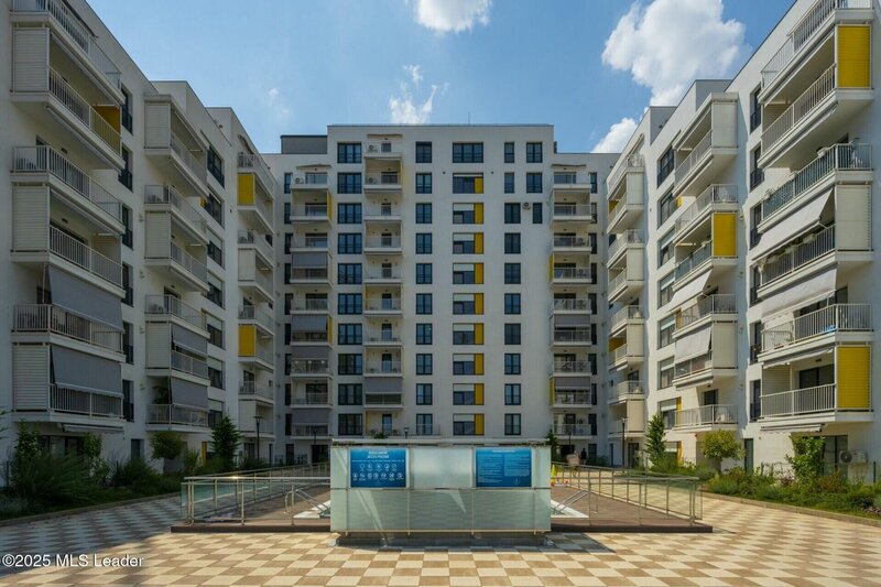 Garsoniera, Bun venit, acasa!