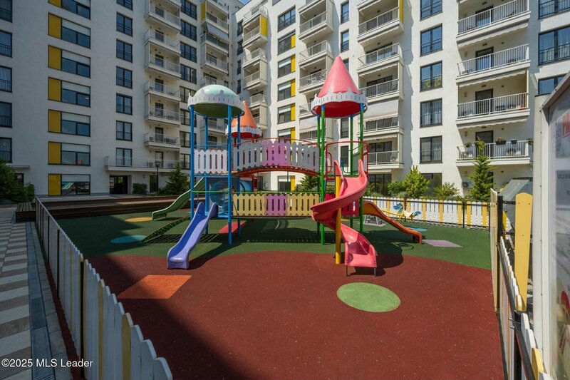 Garsoniera, Bun venit, acasa!